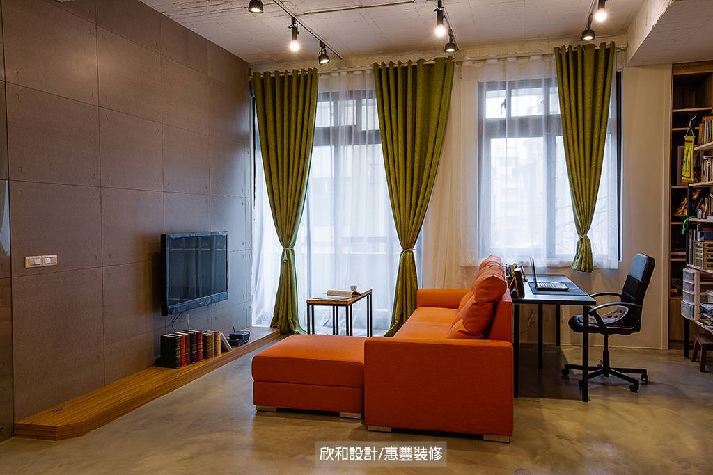 構 築 。 回 憶 